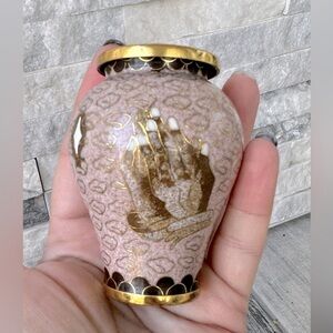 Vintage  Cloisonne  Asian Miniature  Praying Hands Design Jar Urn with lid